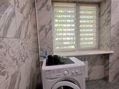 квартира за адресою Білоруська вул., 15б