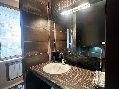 квартира за адресою Клінічна вул., 28