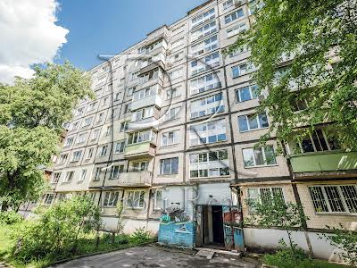 квартира за адресою Зодчих вул., 4