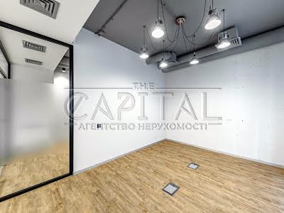 комерційна за адресою Андрія Верхогляда вул. (Михайла Драгомирова), 14-А