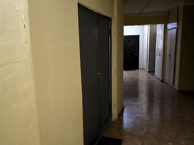 квартира по адресу Олены Пчилки ул., 2