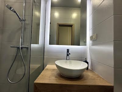 квартира за адресою Київ, Зарічна вул., 1-В
