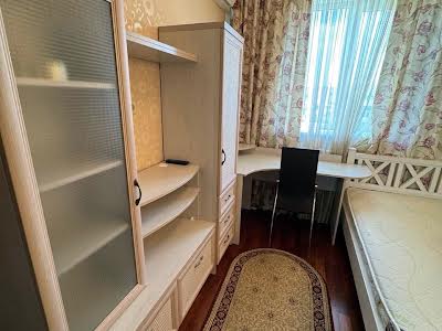 квартира по адресу Александровская ул., 16