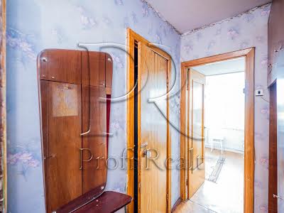 квартира за адресою Зодчих вул., 4