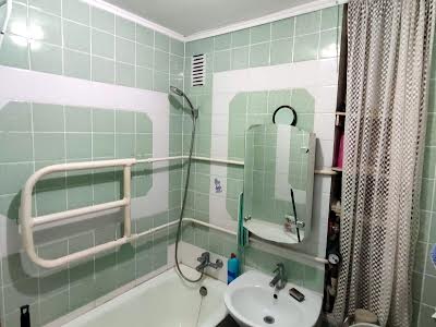 квартира по адресу Братів Зерових ул. (Червонопартизанська), 25