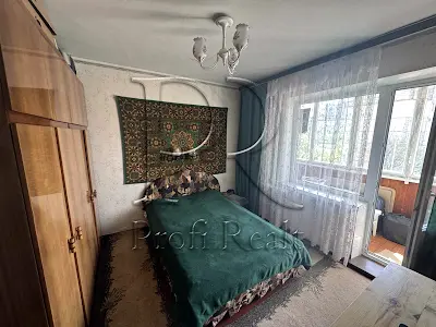 квартира за адресою Приозерна вул., 12-А