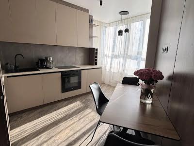 квартира за адресою Новопольова вул., 2