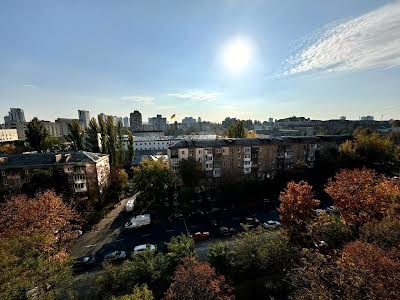 квартира за адресою Дегтярівська вул., 6