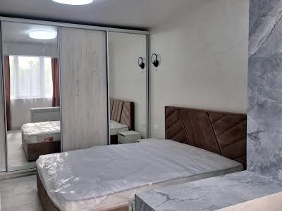 квартира по адресу Оноре де Бальзака ул., 18
