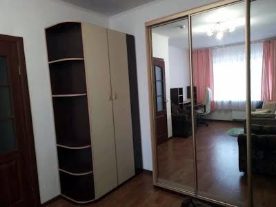 квартира по адресу Софии Русовой ул., 7