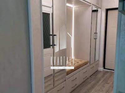 квартира за адресою Максимовича, 26б