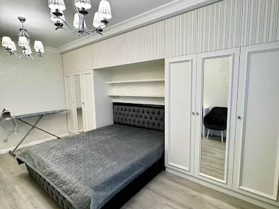 квартира по адресу Ревуцкого ул., 40-В