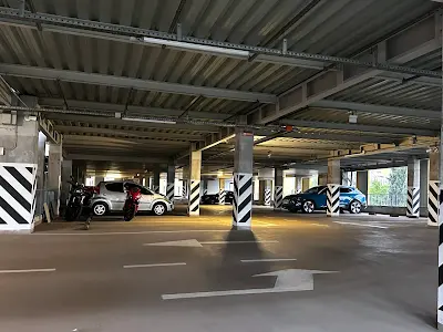 комерційна за адресою Березнева вул., 12 Ж