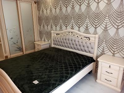 квартира за адресою Драгоманова вул., 10