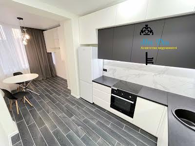 квартира за адресою Боголюбова вул., 42