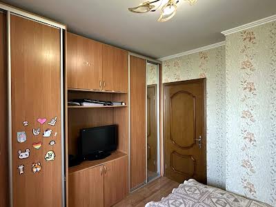 квартира по адресу Героев Днепра ул., 42-Б