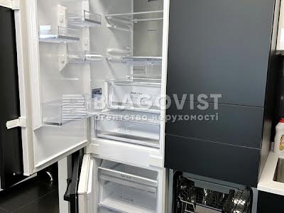 квартира за адресою Зарічна вул., 4
