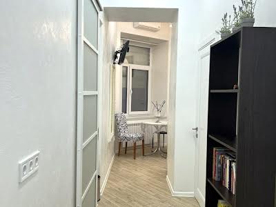 квартира по адресу Малая Житомирская ул., 5