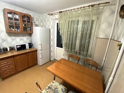 квартира за адресою Братиславська вул., 44 а
