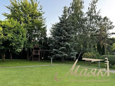 будинок за адресою Олександра Довженка вул.