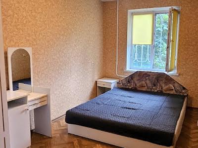 комната по адресу Озёрная ул., 28
