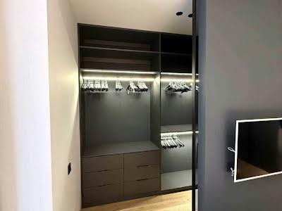 квартира за адресою Авіаконструктора Ігоря Сікорського вул. (Танкова), 1