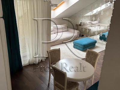 квартира за адресою Регенераторна вул., 4