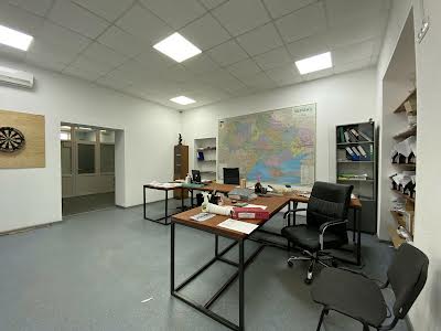 комерційна за адресою Доктора Самойловича вул., 8а