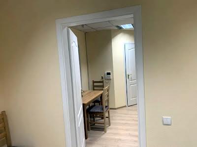 квартира по адресу Набережно-Крещатицкая ул., 3-А