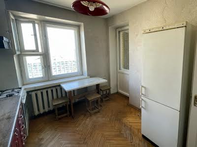 квартира за адресою Раїси Окіпної вул., 3-А
