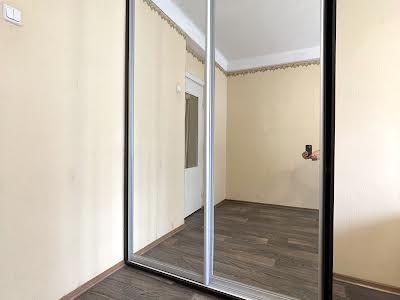 квартира за адресою Миколи Міхновського бульв. (Дружби Народів), 28а
