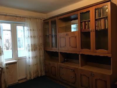 квартира по адресу Деревлянская ул. (Якира), 16/2