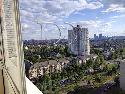 квартира за адресою Київ, Верховної Ради бульв., 21А
