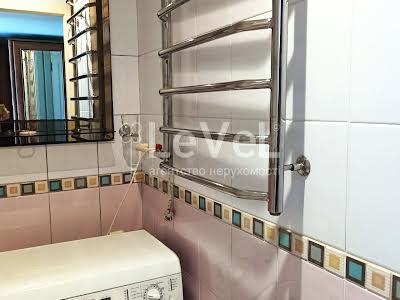 квартира за адресою Космонавта Поповича вул. (Космонавта Волкова), 4