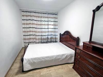 квартира за адресою Київ, Академіка Янгеля вул., 4