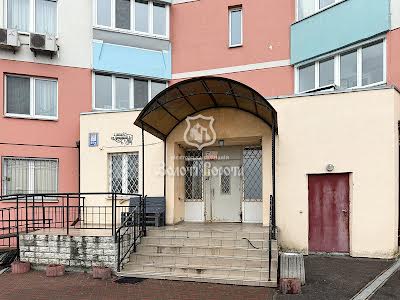 квартира за адресою Милославська вул., 2
