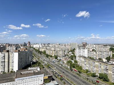 квартира по адресу Ревуцкого ул., 40-Б