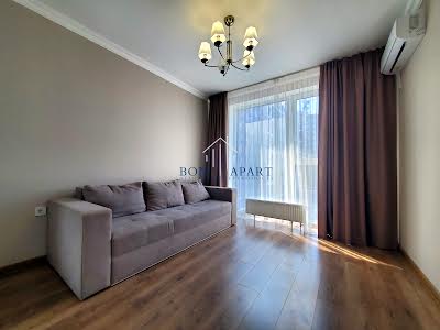квартира за адресою Святослава Хороброго вул., 11-Б