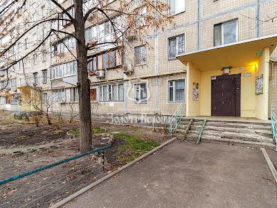 квартира за адресою Анатолія Солов'яненка вул. (Олександра Бойченка), 16