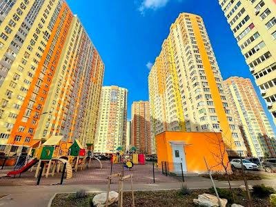 квартира за адресою Сім'ї Кульженків вул. (Петра Дегтяренка), 31-А