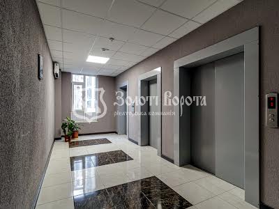 коммерческая по адресу Любомира Гузара просп. (Космонавта Комарова), 11