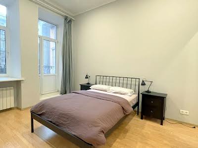 квартира по адресу Малая Житомирская ул., 5