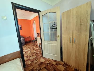 квартира за адресою Патріарха Мстислава Скрипника вул., 44-А