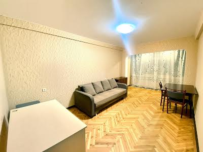 квартира по адресу Віктора Ярмоли ул.,  28/32