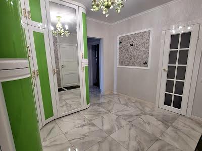 квартира за адресою Здолбунівська вул., 13