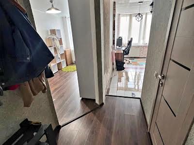квартира по адресу с. Святопетровское, Тепличная ул., 48