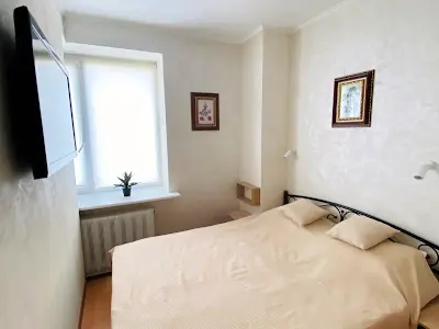 квартира за адресою Анни Ахматової вул., 16-Б