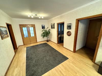 квартира за адресою Вишняківська вул., 7-Б