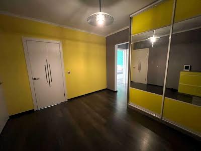 квартира за адресою Кургузова вул., 11-В