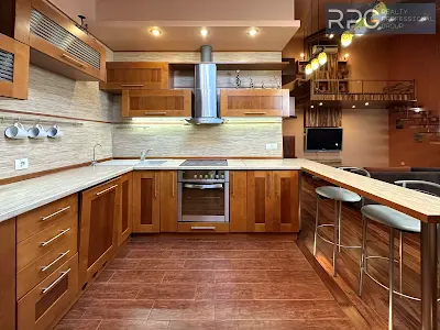 квартира за адресою Шота Руставелі вул., 44